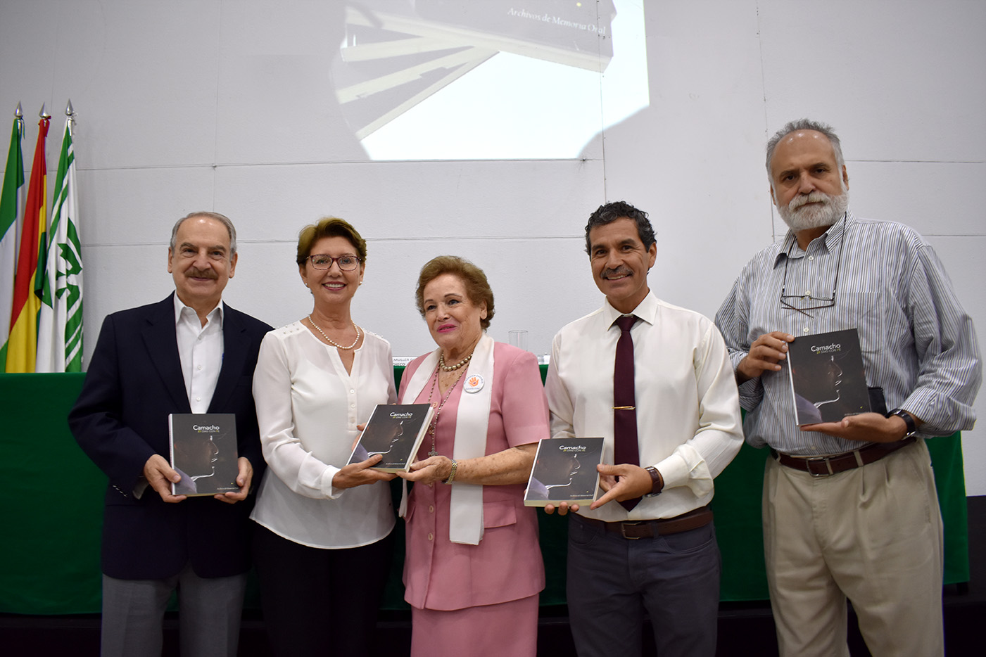 Presentación del libro Camacho, 21 días con fe